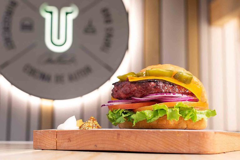 📸 Vigo’s Most Instagrammable Restaurants: Where Aesthetic Meets Appetite